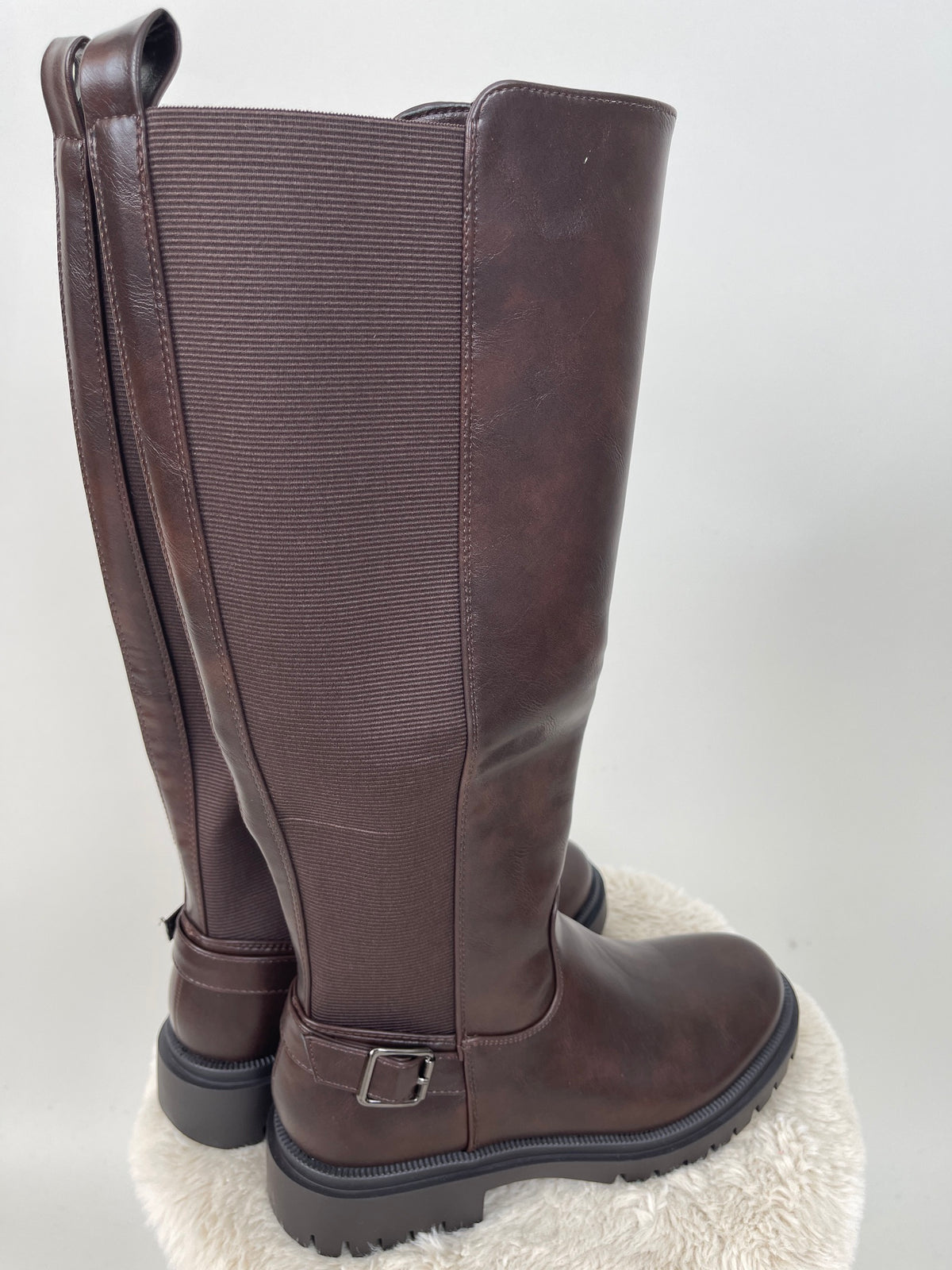 Stiefel mit Stretcheinsatz in Mokka