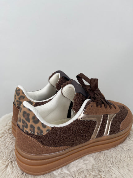 Sneaker Teddy-Details in Mokka