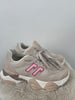 Sneaker Pinke Details in Beige