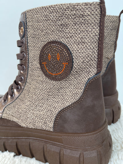 Boots Smiley in Mokka