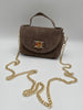 Kleine Ledertasche goldene Details in Taupe