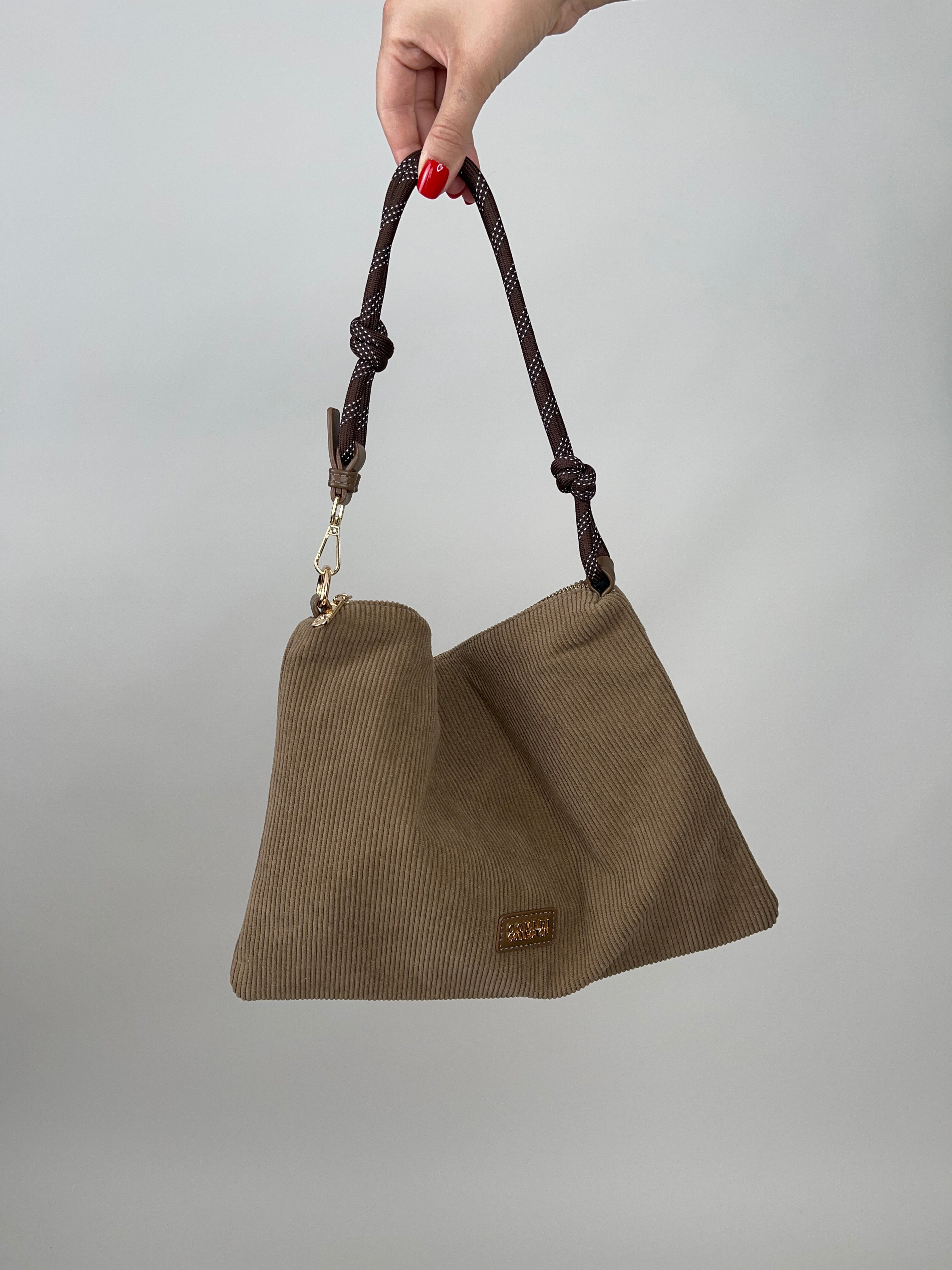Cordtasche in Taupe