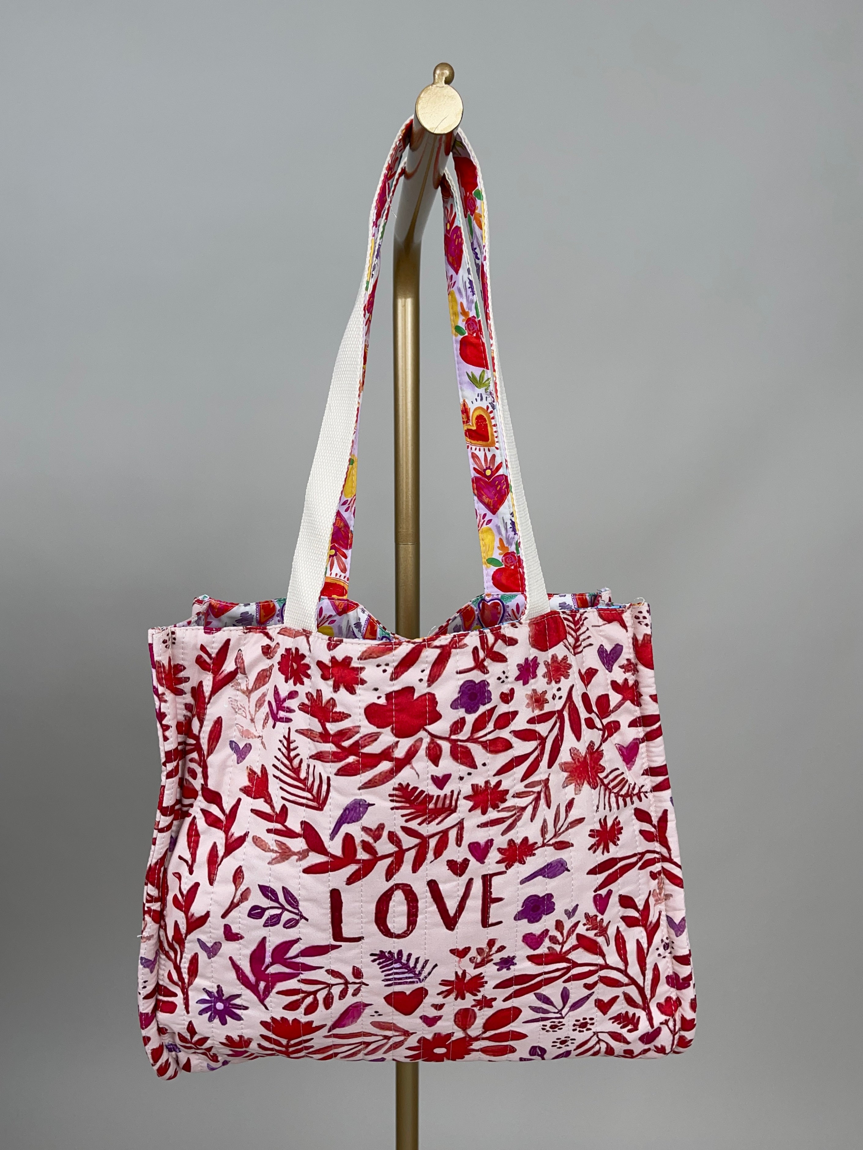 Shopper in buntem Muster