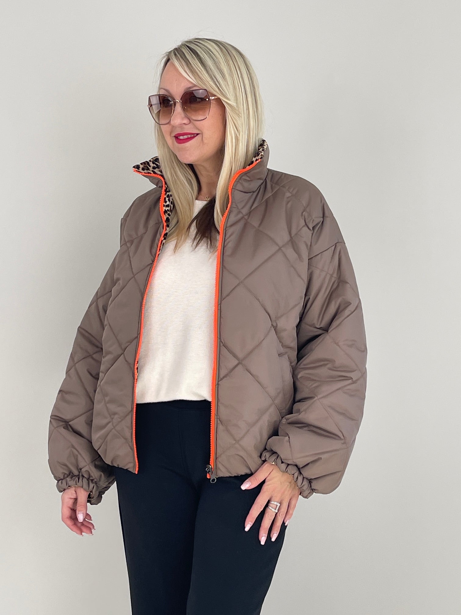 Wendejacke in Taupe/Leo mit Neon Artikel 6376