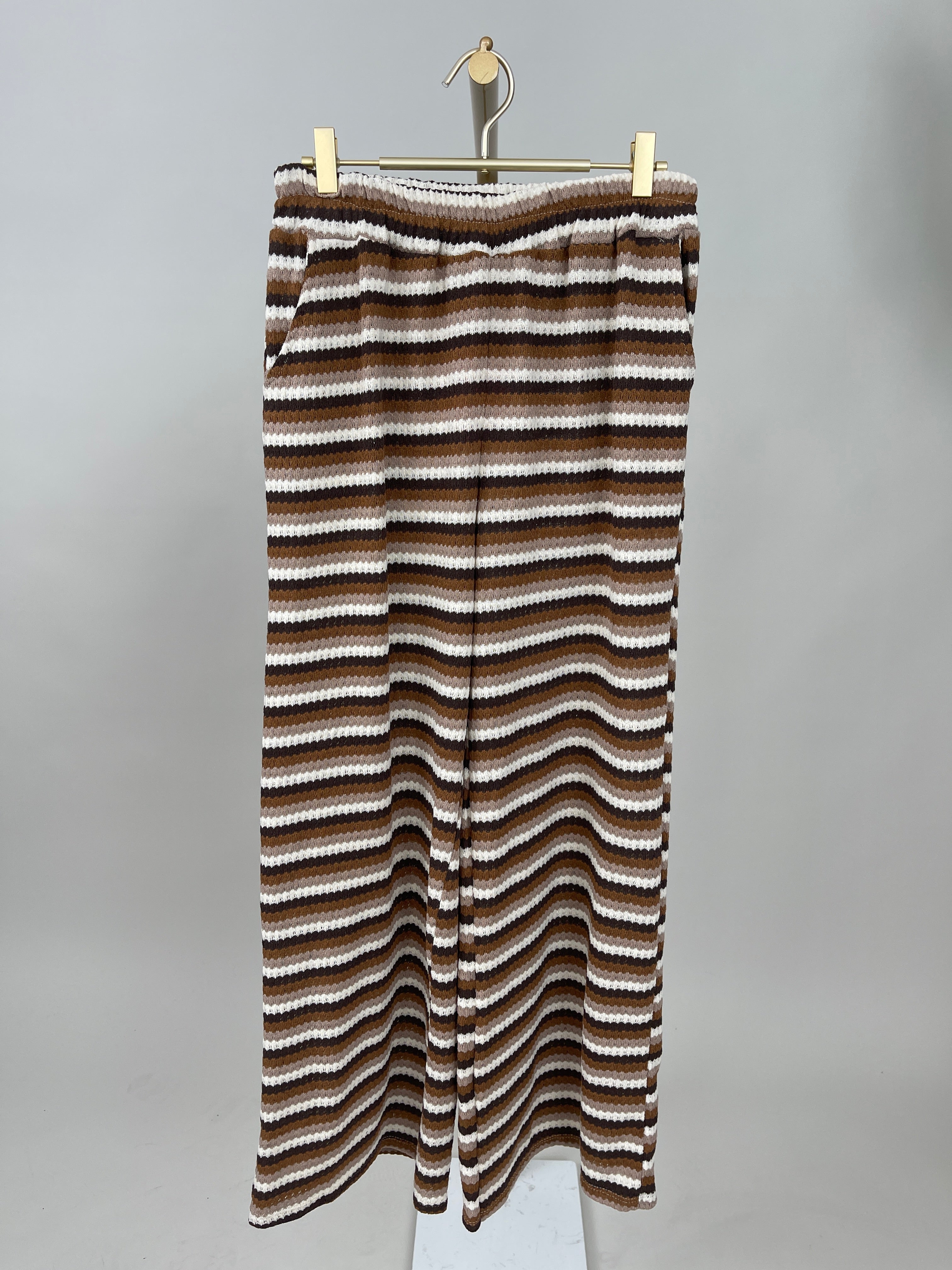 Strickhose Streifen in Brauntönen