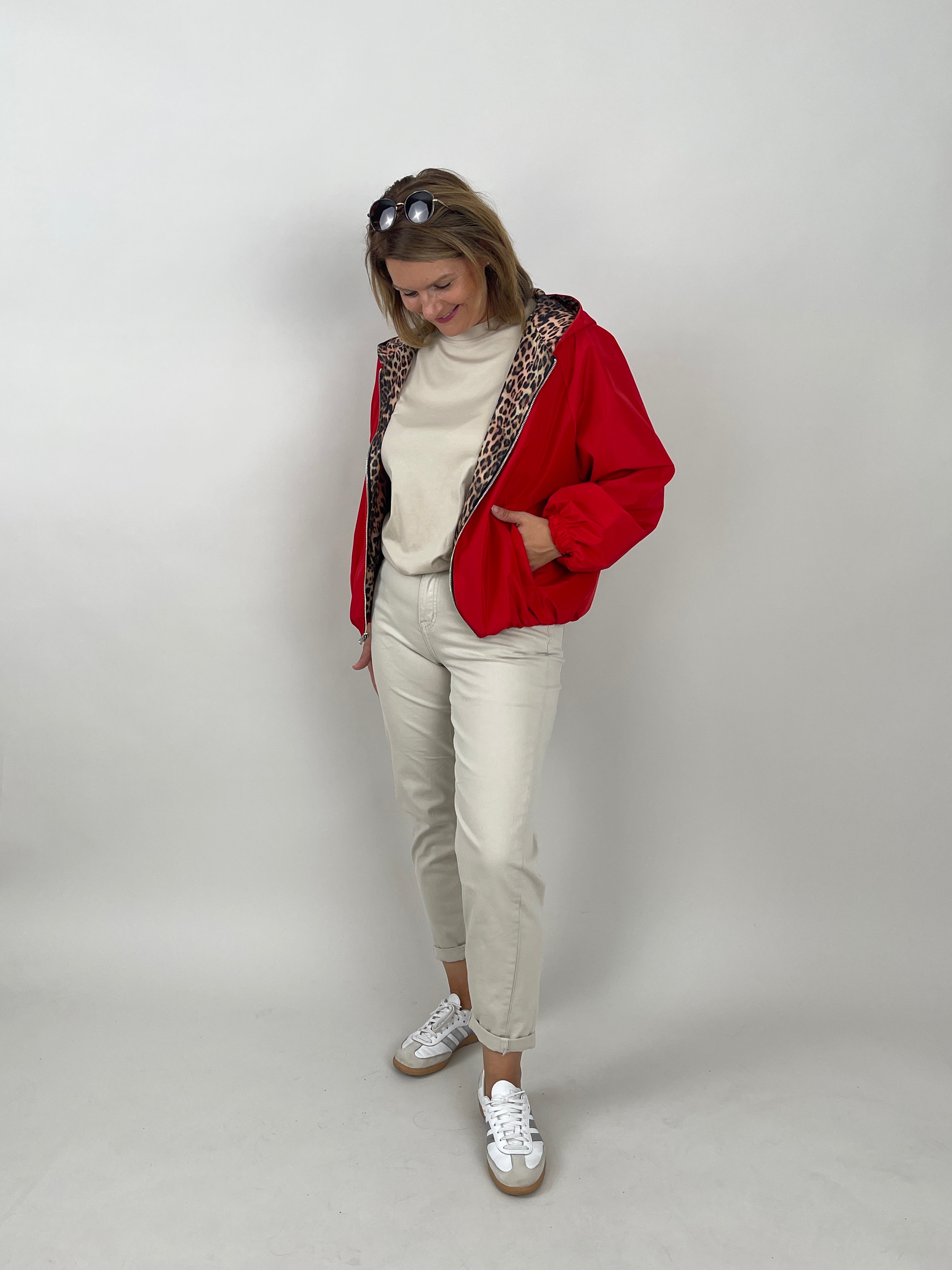 Wendejacke mit Leo-Design in Rot