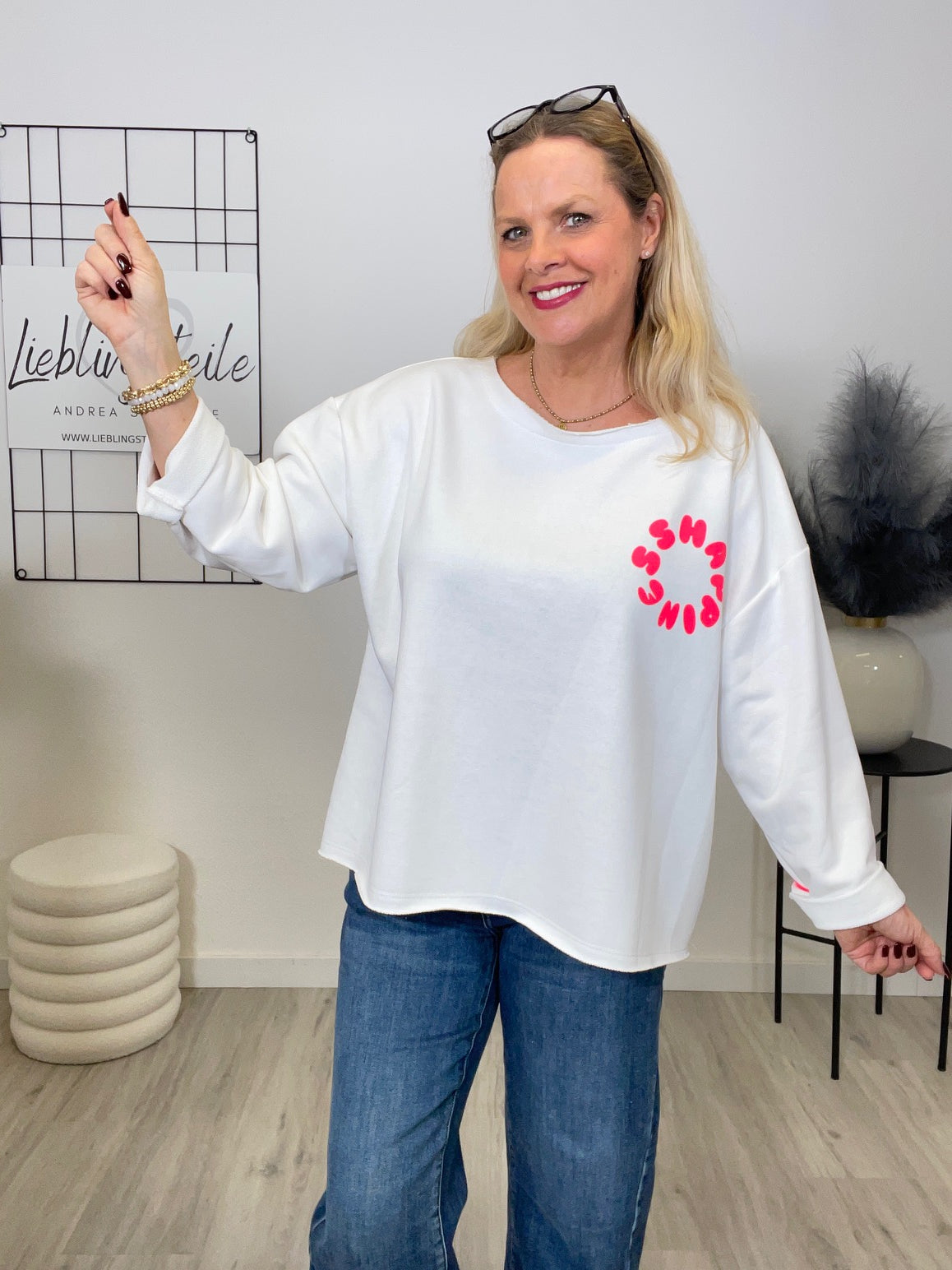 Sweatshirt mit Schriftzug im Rücken in Weiß Artikel 6693