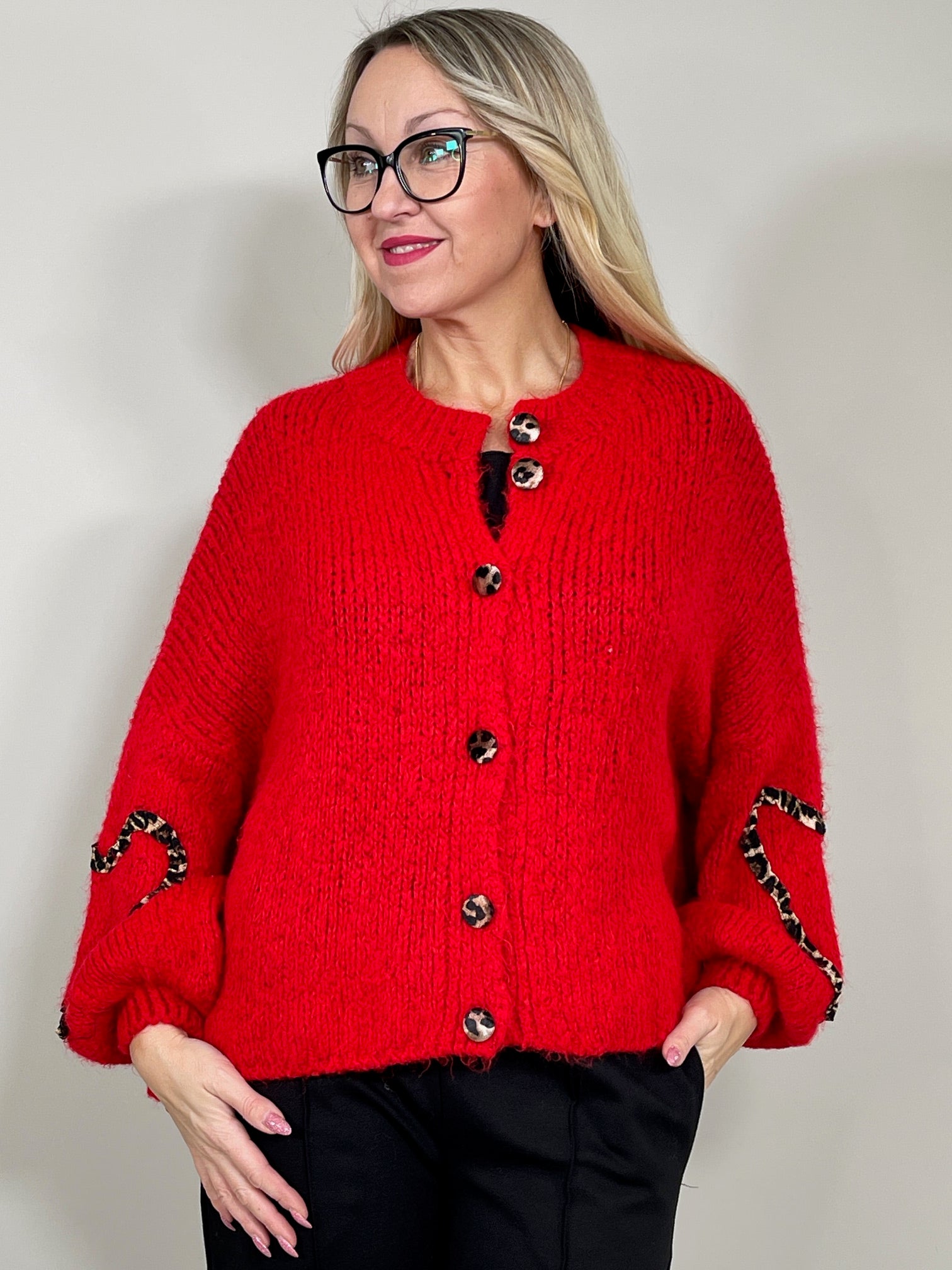 Cardigan mit Leo-Knöpfen in versch. Farben Artikel 5471