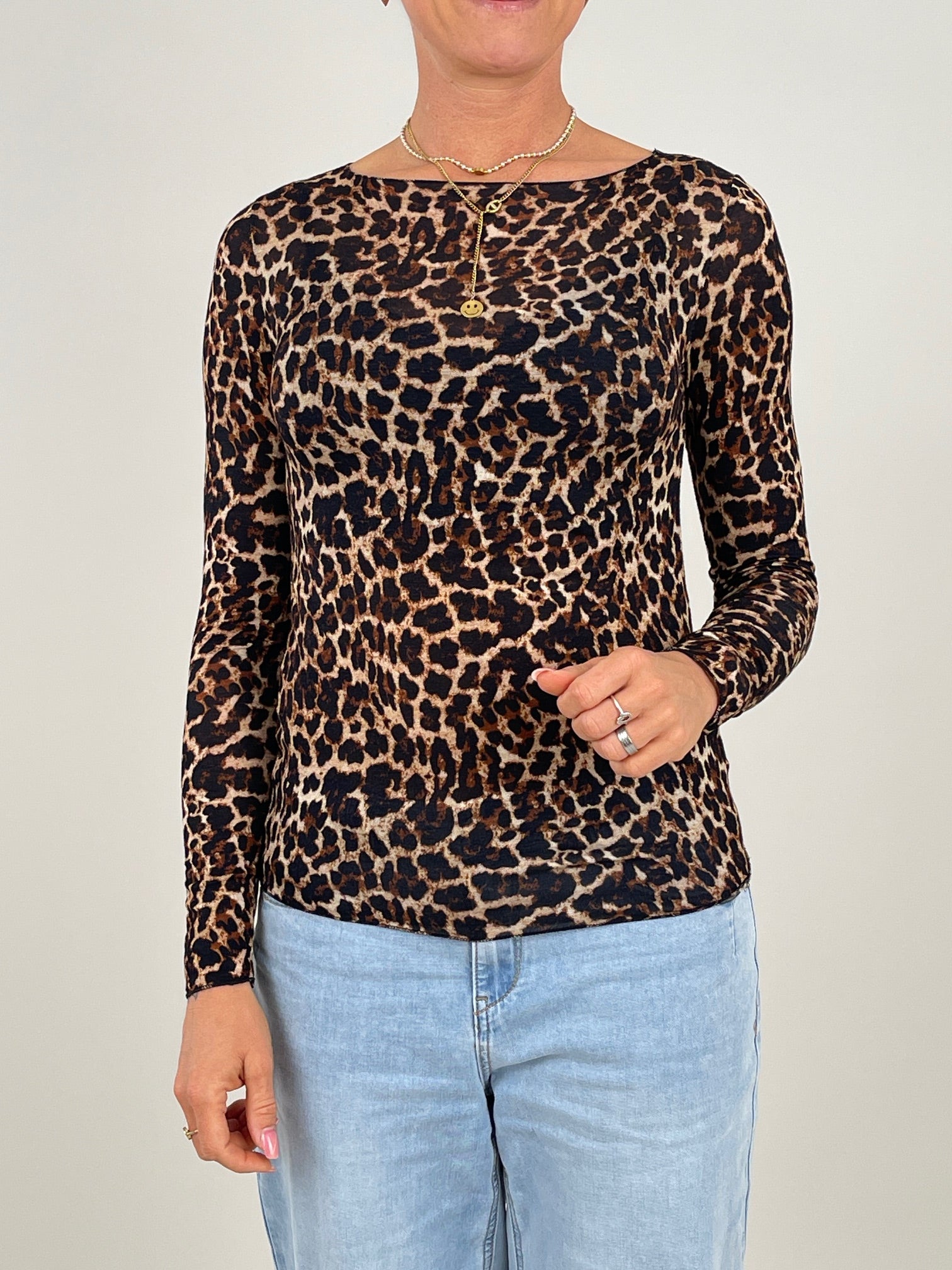 Langarmshirt mit Cashmere Leo in Camel/Schwarz Artikel 6447