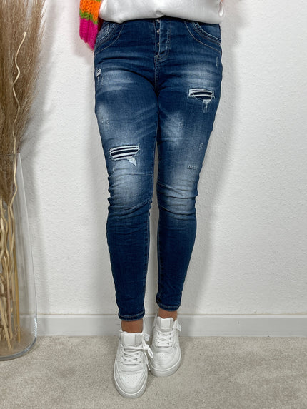 Jeans mit verdeckter Knopfleiste Artikel 3633