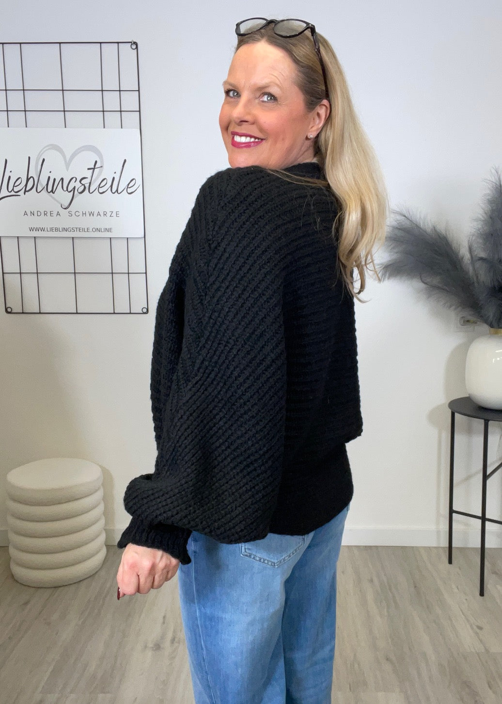 Poncho/Pullover in Schwarz
