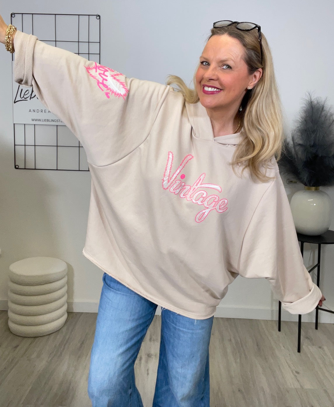 Sweatshirt mit Print in Beige/Pink Artikel 6697