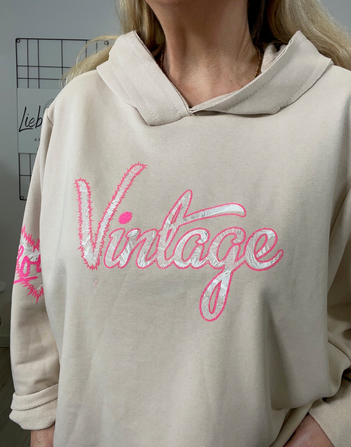 Sweatshirt mit Print in Beige/Pink Artikel 6697