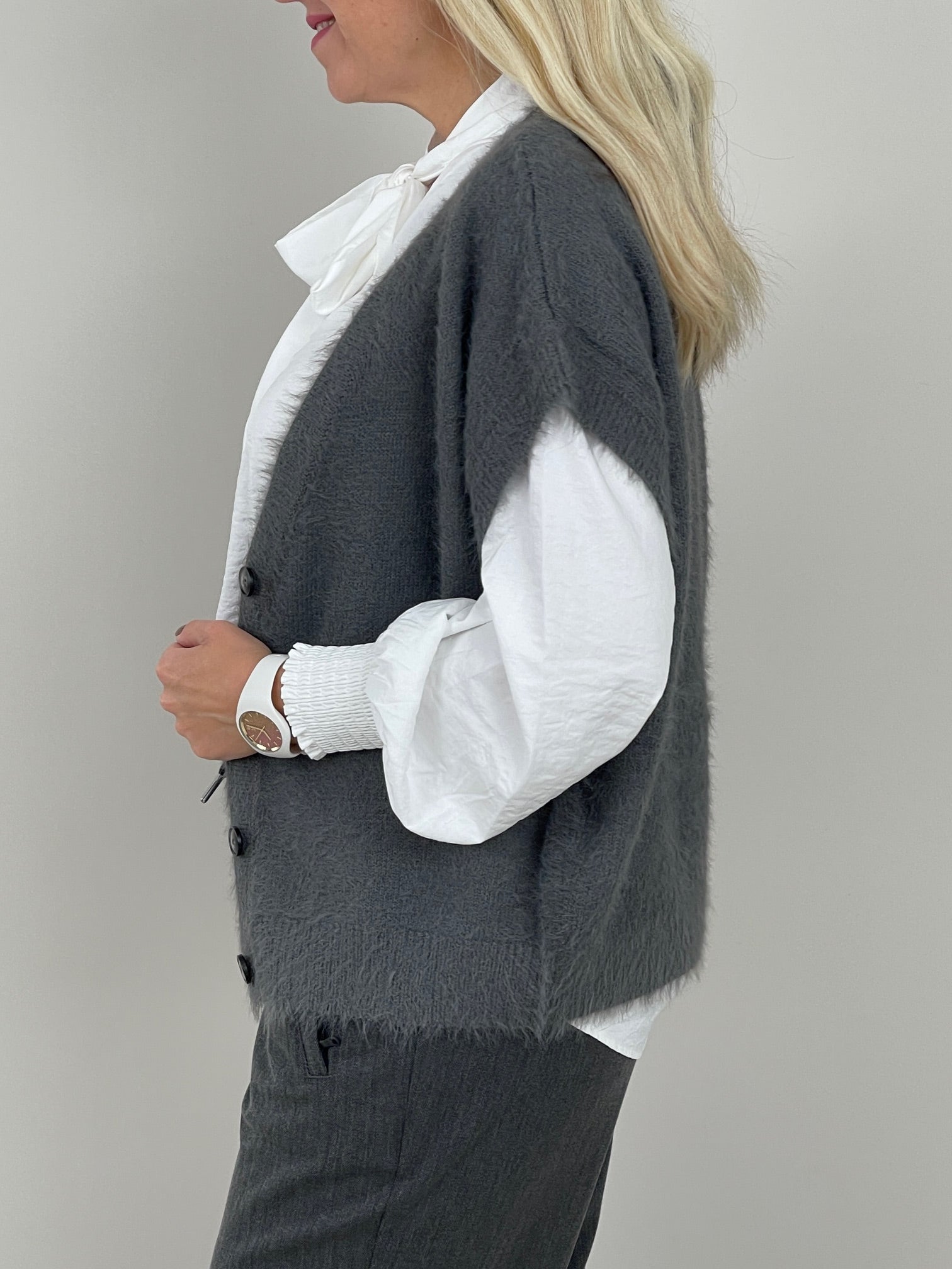 Strickweste flauschig in Anthrazit Art. RB6456