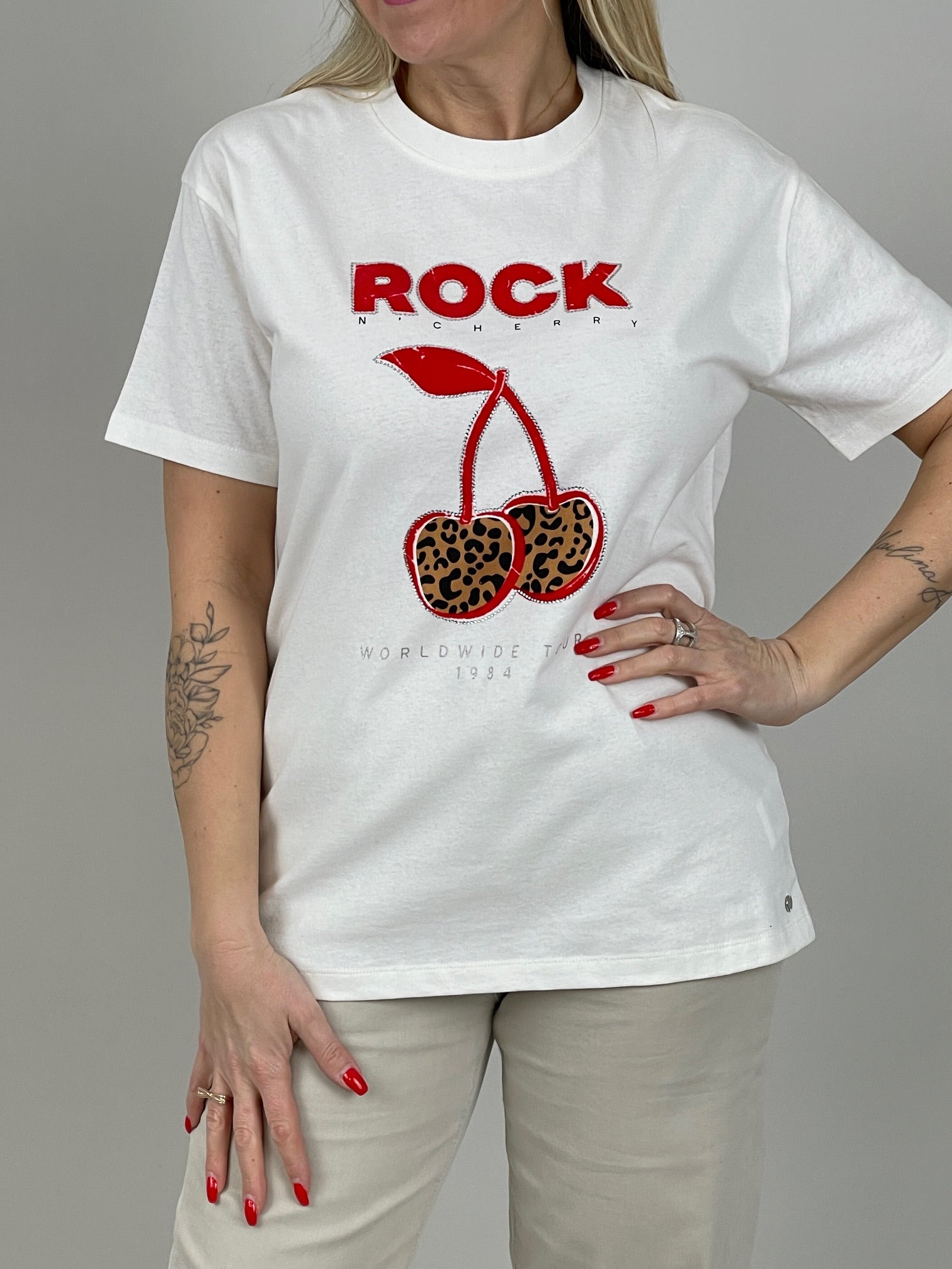 T-Shirt Rock Cherry in Weiß