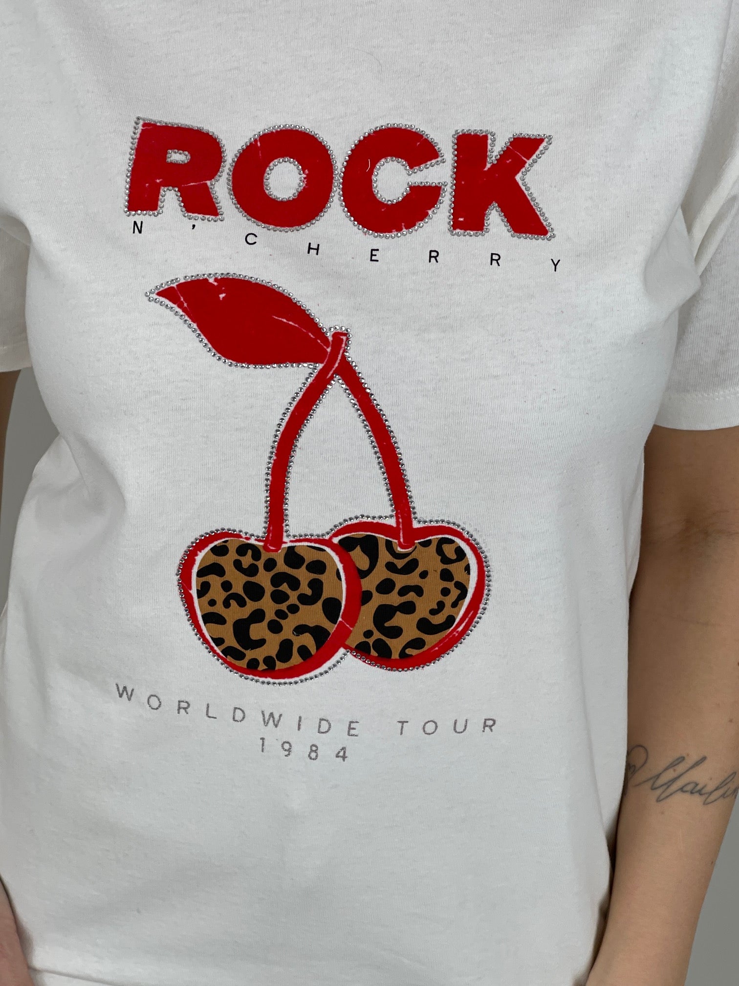 T-Shirt Rock Cherry in Weiß