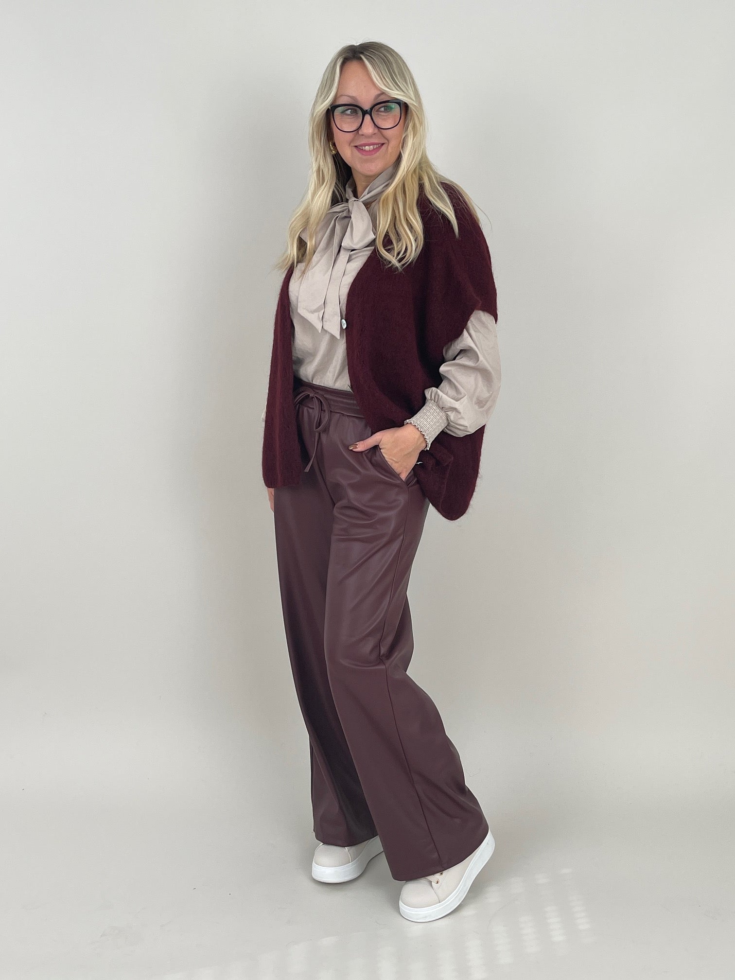 Marlene Hose Lederoptik in Bordeaux Artikel 6451