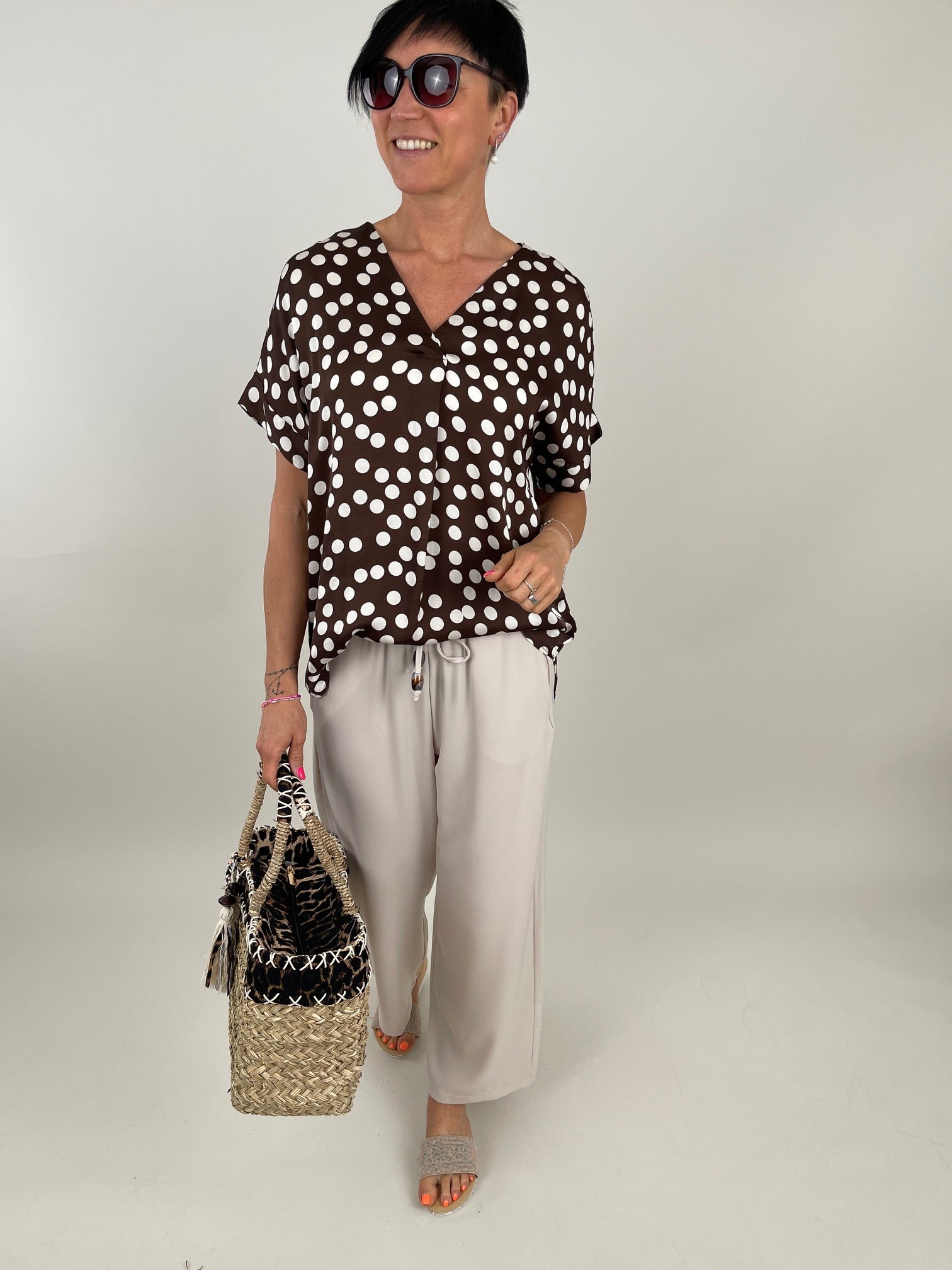 Bluse mit Punkten in Satin-Optik Artikel 6009