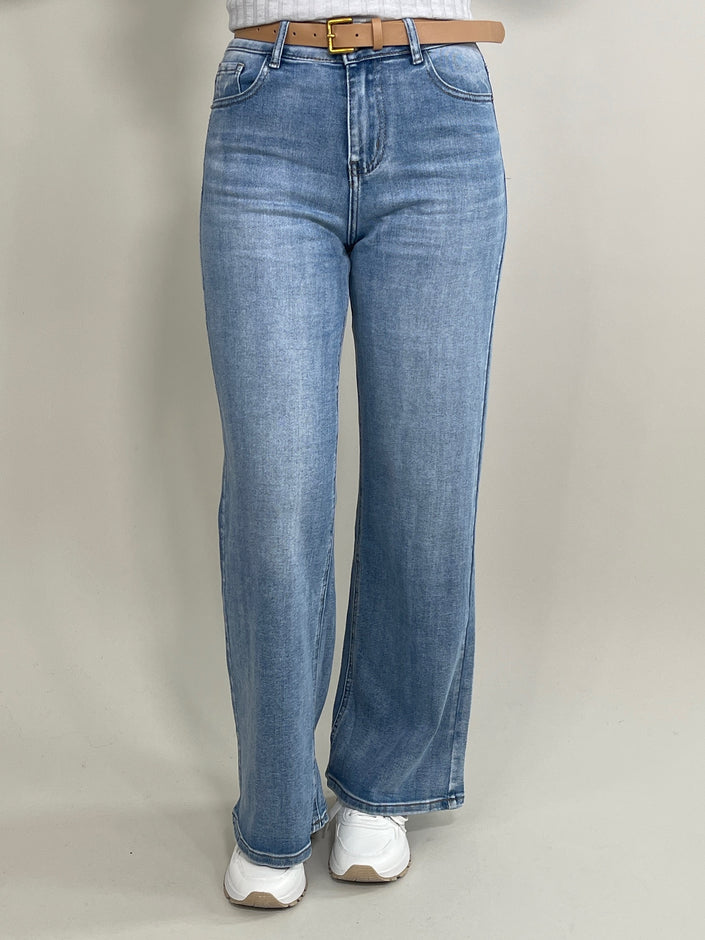 Jeans Wide Leg mit Gürtel Artikel 5496