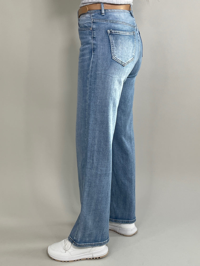 Jeans Wide Leg mit Gürtel Artikel 5496
