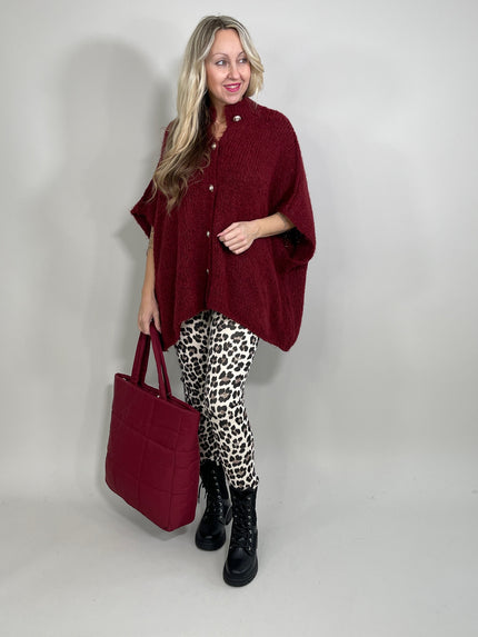 Strickweste Oversized mit Goldknöpfen in Bordeaux Artikel 5493