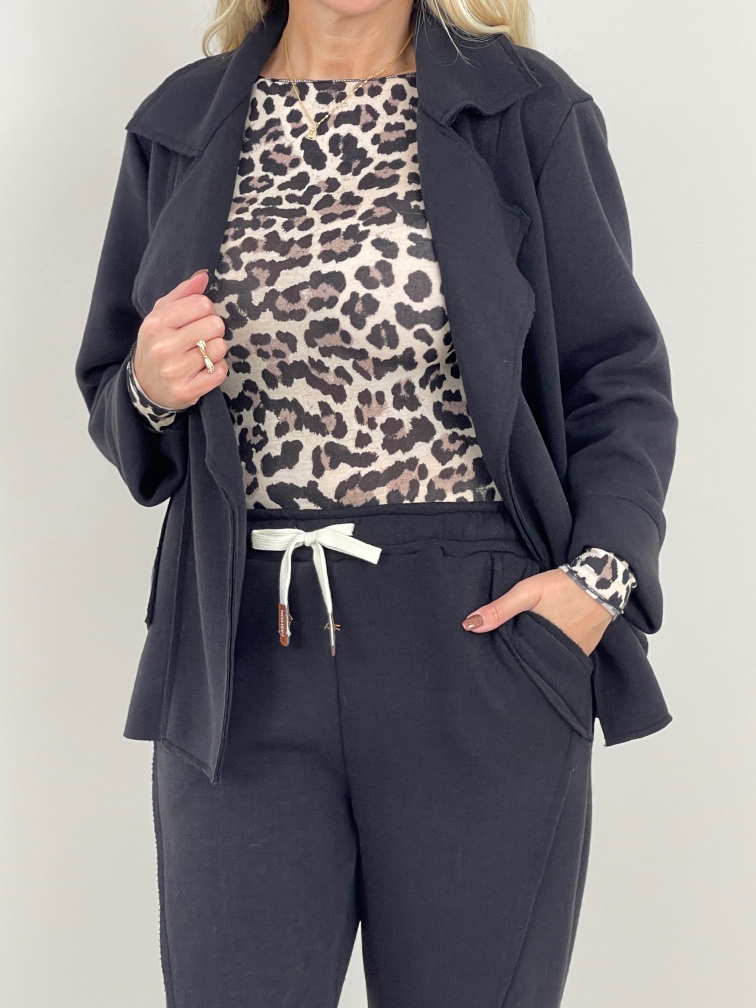 Langarmshirt mit Cashmere Leo in Beige Art. 6457