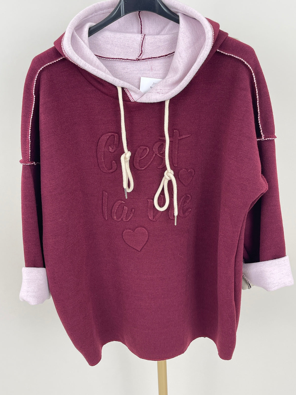 Hoodie Feinstrick 3D Schrift in Bordeaux