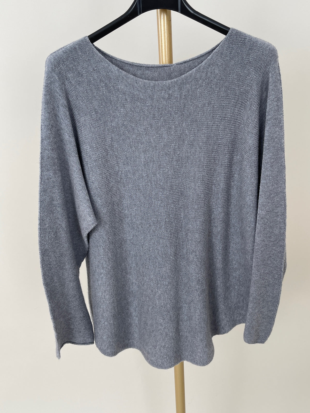 Pullover Uni Rundhals-Ausschnitt in versch. Farben