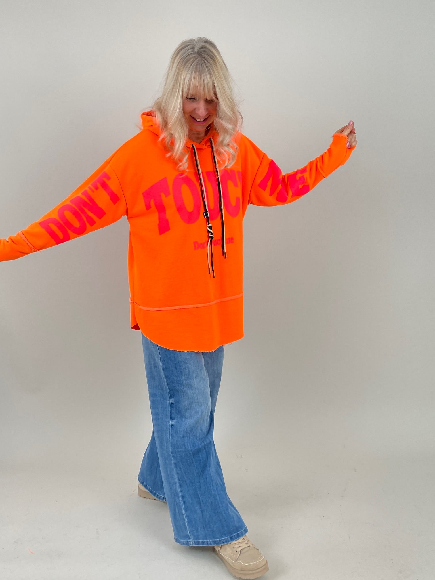 Kapuzen-Sweatshirt mit Print in Orange/Pink Artikel 6698