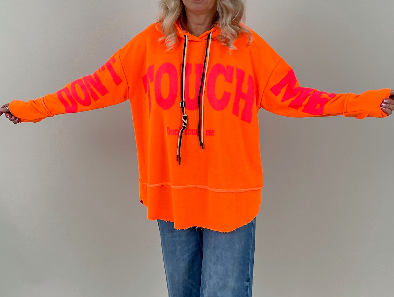 Kapuzen-Sweatshirt mit Print in Orange/Pink Artikel 6698