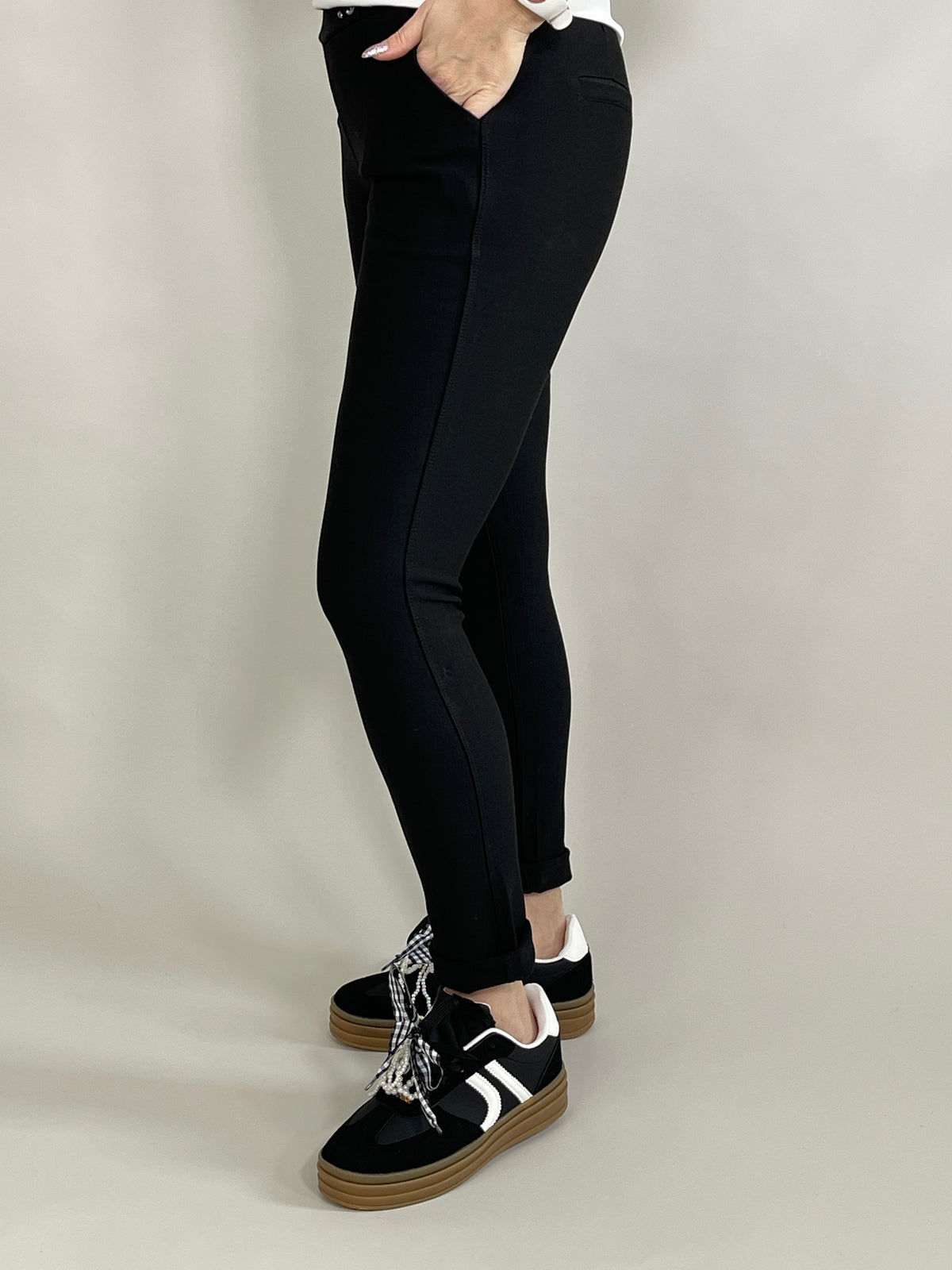 Leggings Stretch mit Details am Bund