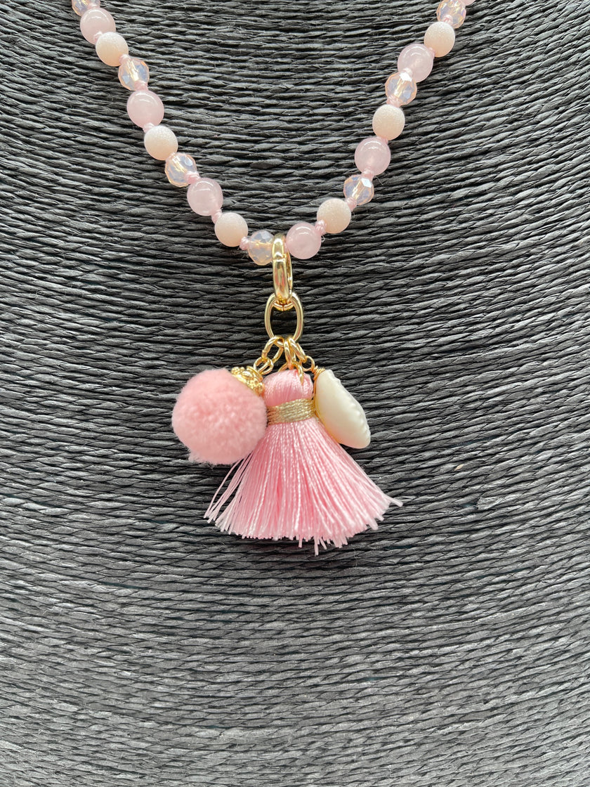 Kette mit Anhänger in versch. Farben Artikel 4109