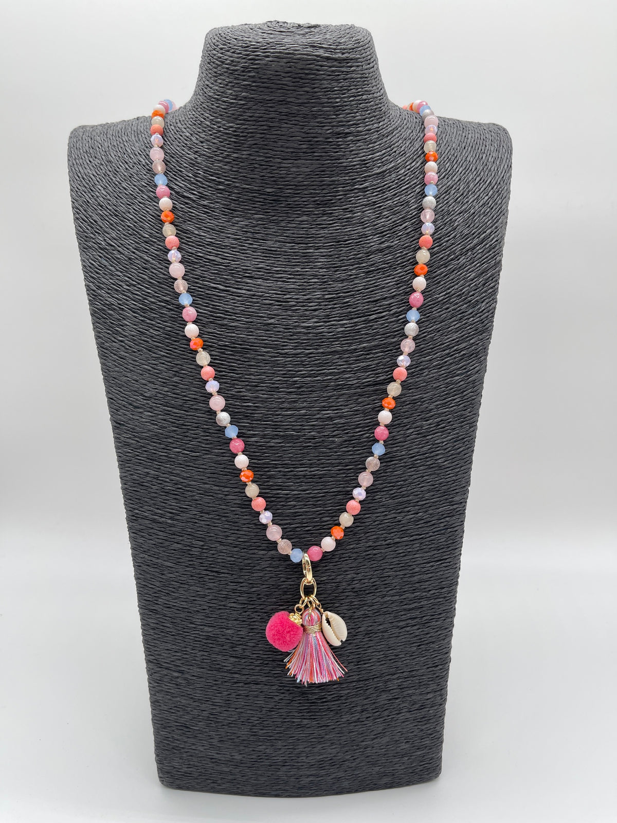 Kette mit Anhänger in versch. Farben Artikel 4109