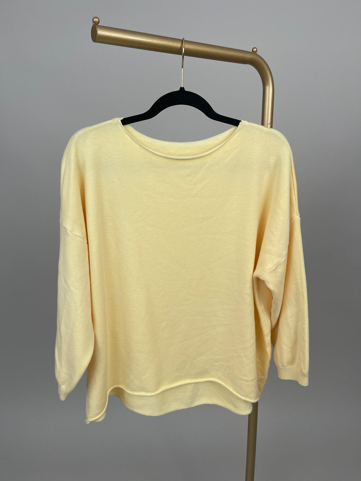 Pullover Feinstrick in versch. Farben