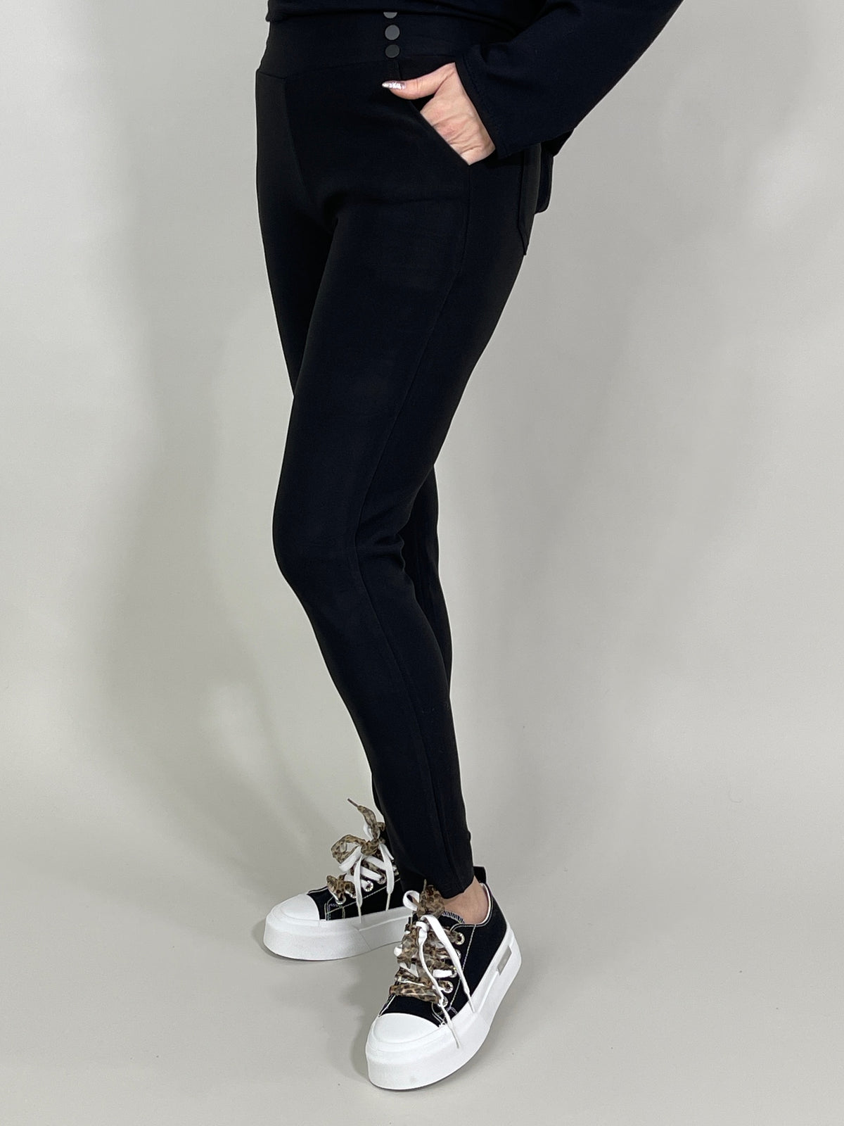 Leggings Basic mit Knöpfen am Bund