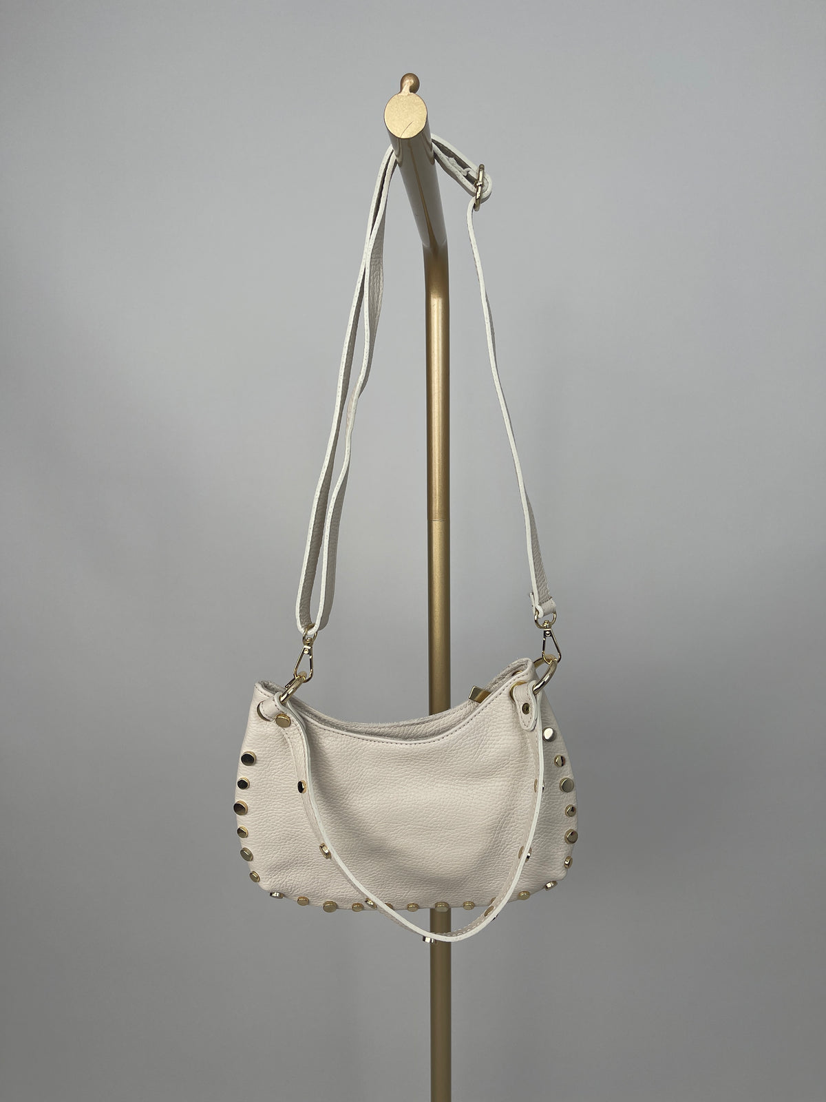 Tasche Echtleder mit Nieten in Beige