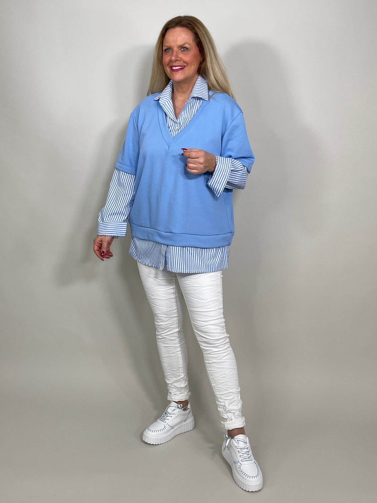 Sweatshirt mit Bluseneinsatz in versch. Farben