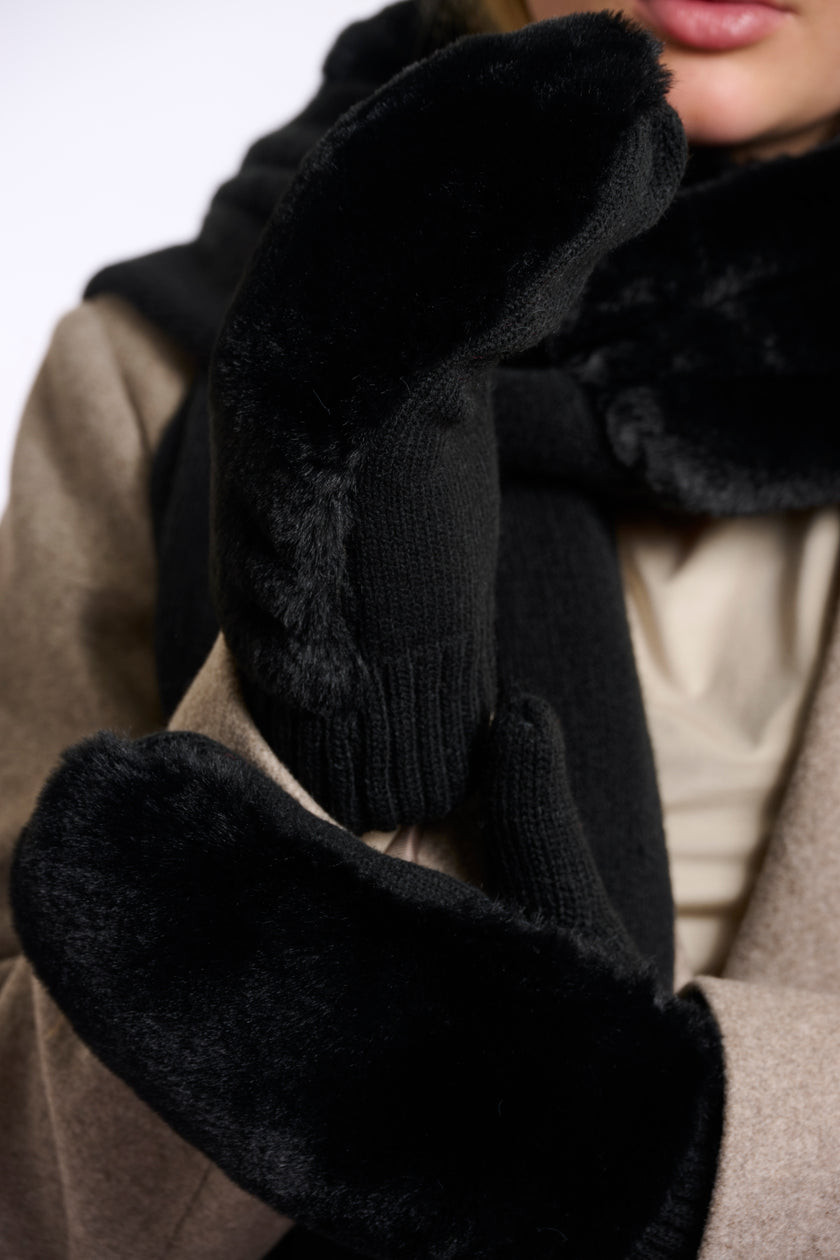 Kunstpelz Handschuhe von Rino&Pelle in Schwarz RP6628