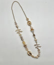 Kette mit Details in Beige Artikel 6180