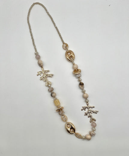 Kette mit Details in Beige Artikel 6180