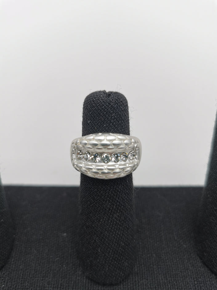 Silberner Ring mit Glitzersteine Art. 3658